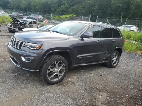 1C4RJFBG5JC142586 2018 JEEP GRAND CHEROKEE - Image 1