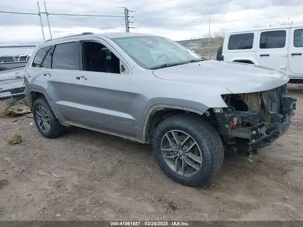 1C4RJFBG5JC195417 2018 JEEP GRAND CHEROKEE - Image 1