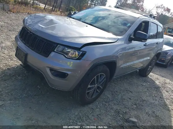 1C4RJFBG5JC241134 2018 JEEP GRAND CHEROKEE - Image 2