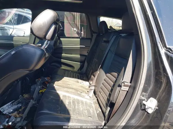 1C4RJFBG5KC635749 2019 JEEP GRAND CHEROKEE - Image 8