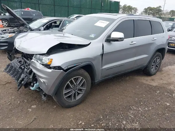 1C4RJFBG5KC638067 2019 JEEP GRAND CHEROKEE - Image 2