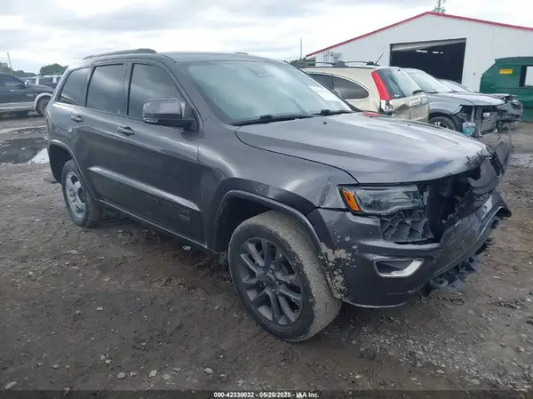 1C4RJFBG6HC633002 2017 JEEP GRAND CHEROKEE - Image 1