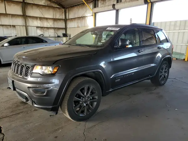 1C4RJFBG6HC647157 2017 JEEP GRAND CHEROKEE - Image 1