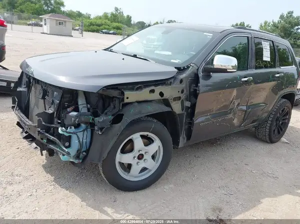 1C4RJFBG6HC657610 2017 JEEP GRAND CHEROKEE - Image 2