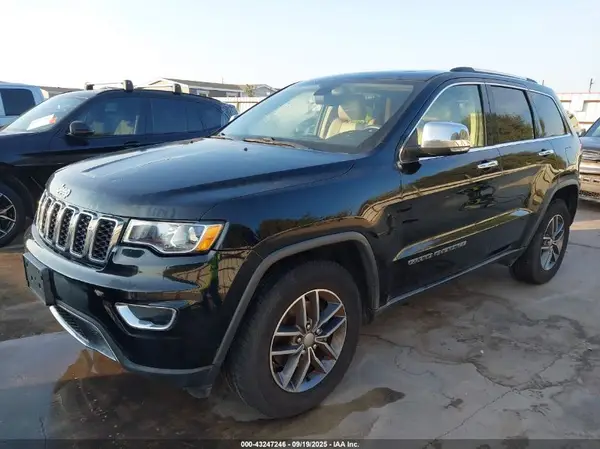 1C4RJFBG6HC679803 2017 JEEP GRAND CHEROKEE - Image 2