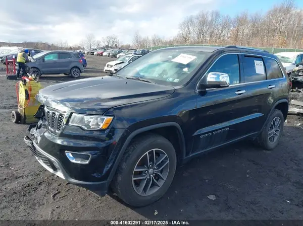 1C4RJFBG6HC901465 2017 JEEP GRAND CHEROKEE - Image 2