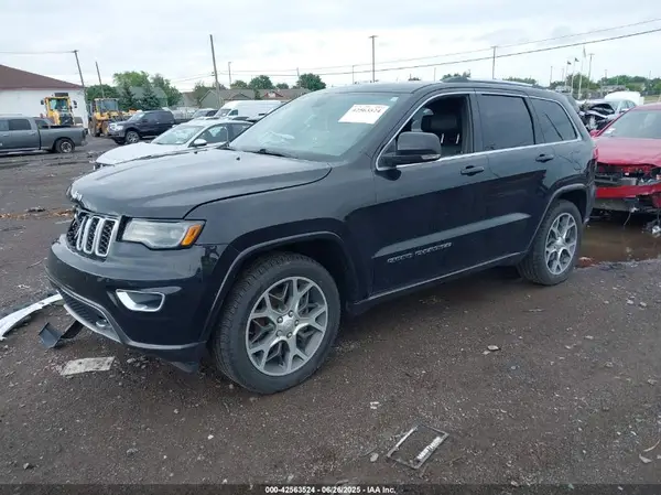 1C4RJFBG6JC223323 2018 JEEP GRAND CHEROKEE - Image 2