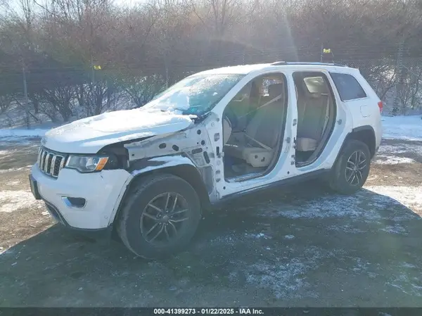 1C4RJFBG6JC299026 2018 JEEP GRAND CHEROKEE - Image 2