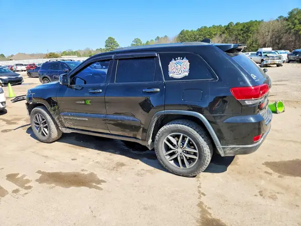 1C4RJFBG6JC425465 2018 JEEP GRAND CHEROKEE - Image 2
