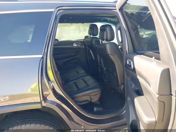 1C4RJFBG6KC554825 2019 JEEP GRAND CHEROKEE - Image 8