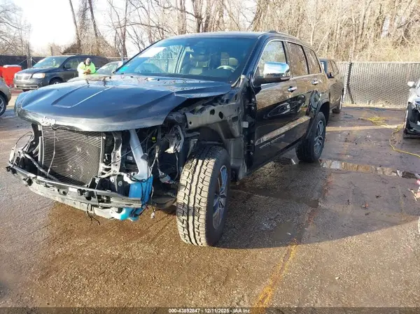 1C4RJFBG6KC741059 2019 JEEP GRAND CHEROKEE - Image 2