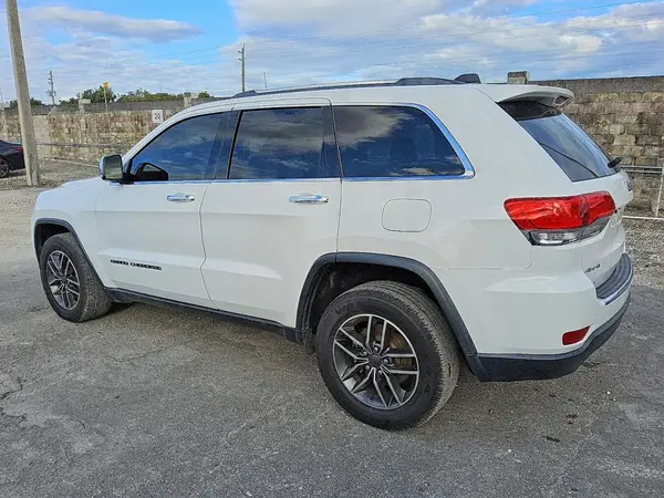 1C4RJFBG6KC838049 2019 JEEP GRAND CHEROKEE - Image 2