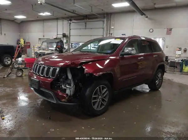 1C4RJFBG7HC602132 2017 JEEP GRAND CHEROKEE - Image 2