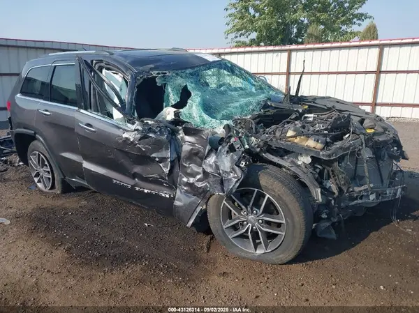 1C4RJFBG7HC697131 2017 JEEP GRAND CHEROKEE - Image 1