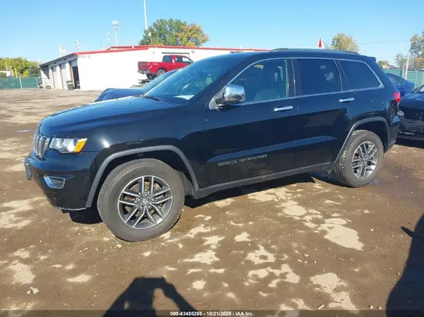 1C4RJFBG7HC715207 2017 JEEP GRAND CHEROKEE - Image 2