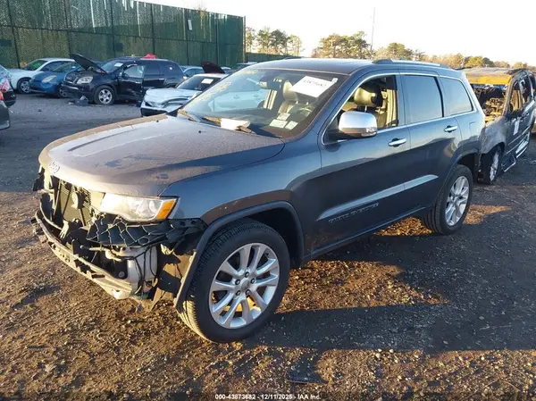 1C4RJFBG7HC735358 2017 JEEP GRAND CHEROKEE - Image 2