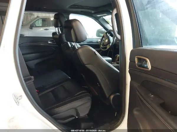1C4RJFBG7HC742634 2017 JEEP GRAND CHEROKEE - Image 8