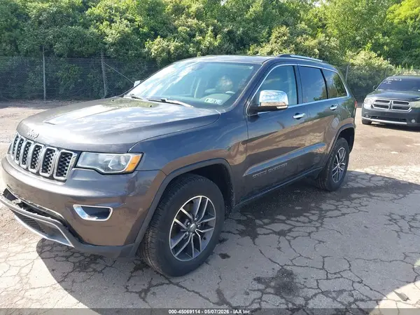 1C4RJFBG7HC754590 2017 JEEP GRAND CHEROKEE - Image 2