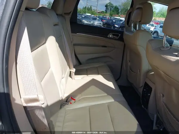 1C4RJFBG7HC754590 2017 JEEP GRAND CHEROKEE - Image 8