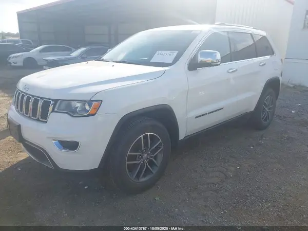 1C4RJFBG7HC769770 2017 JEEP GRAND CHEROKEE - Image 2