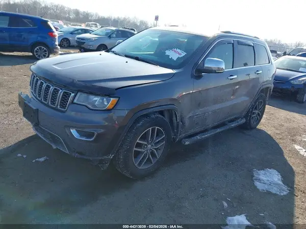 1C4RJFBG7HC776962 2017 JEEP GRAND CHEROKEE - Image 2