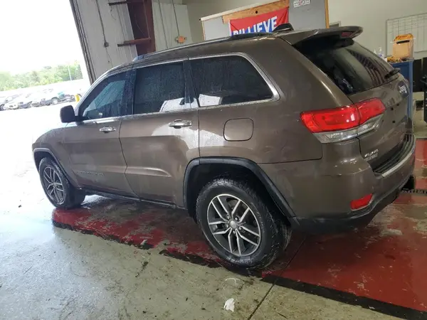 1C4RJFBG7HC794698 2017 JEEP GRAND CHEROKEE - Image 2