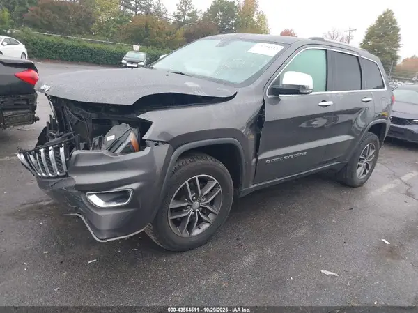 1C4RJFBG7HC797603 2017 JEEP GRAND CHEROKEE - Image 2