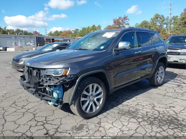 1C4RJFBG7HC874910 2017 JEEP GRAND CHEROKEE - Image 2