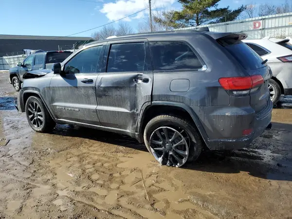 1C4RJFBG7HC887639 2017 JEEP GRAND CHEROKEE - Image 2