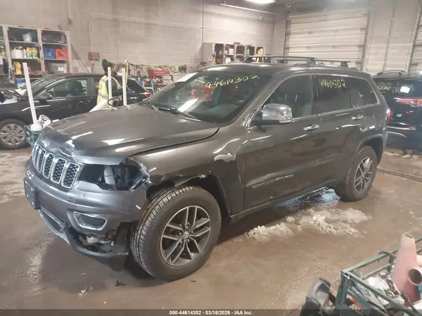 1C4RJFBG7HC924561 2017 JEEP GRAND CHEROKEE - Image 2