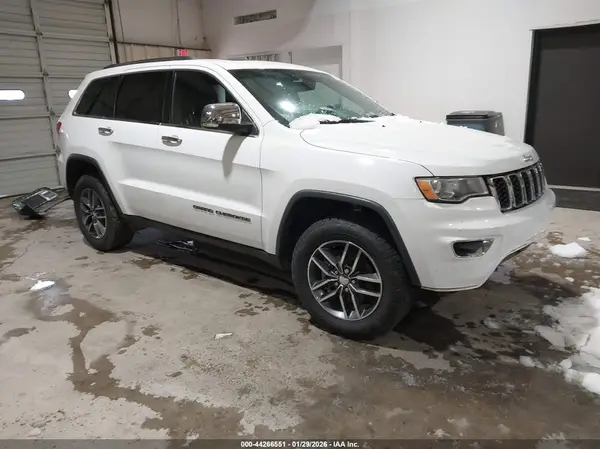 1C4RJFBG7HC959701 2017 JEEP GRAND CHEROKEE - Image 1