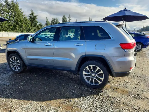 1C4RJFBG7JC107256 2018 JEEP GRAND CHEROKEE - Image 2