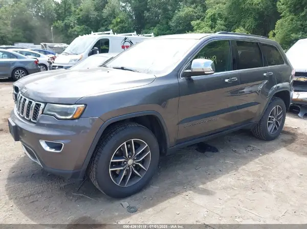 1C4RJFBG7JC159065 2018 JEEP GRAND CHEROKEE - Image 2