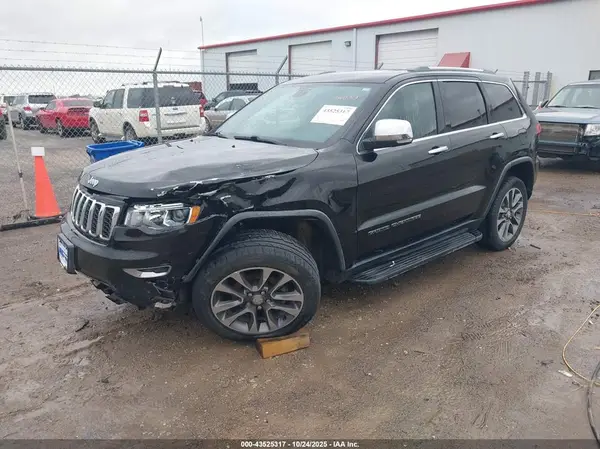 1C4RJFBG7JC250997 2018 JEEP GRAND CHEROKEE - Image 2
