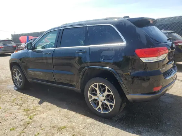 1C4RJFBG7JC284437 2018 JEEP GRAND CHEROKEE - Image 2