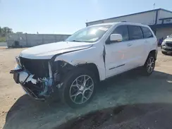 1C4RJFBG7JC332230 2018 JEEP GRAND CHEROKEE