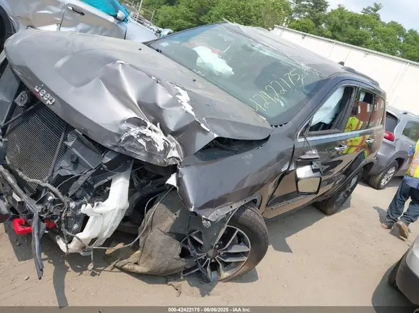1C4RJFBG7KC685942 2019 JEEP GRAND CHEROKEE - Image 2