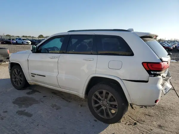 1C4RJFBG8HC607260 2017 JEEP GRAND CHEROKEE - Image 2