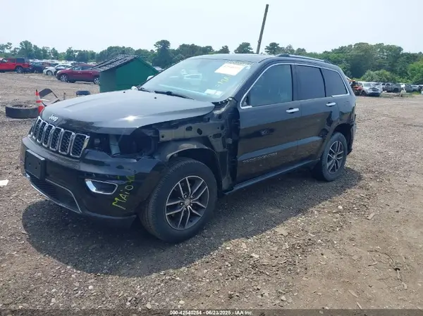 1C4RJFBG8HC631462 2017 JEEP GRAND CHEROKEE - Image 2
