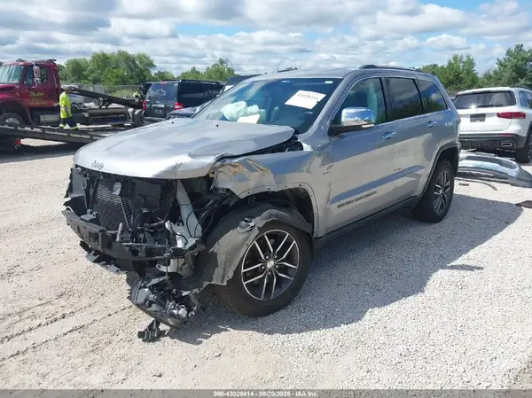 1C4RJFBG8HC638363 2017 JEEP GRAND CHEROKEE - Image 2
