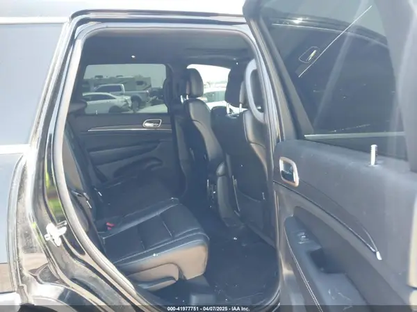 1C4RJFBG8HC684470 2017 JEEP GRAND CHEROKEE - Image 8