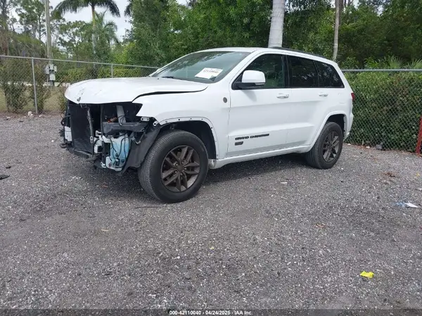 1C4RJFBG8HC690026 2017 JEEP GRAND CHEROKEE - Image 2