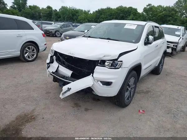 1C4RJFBG8HC692388 2017 JEEP GRAND CHEROKEE - Image 2