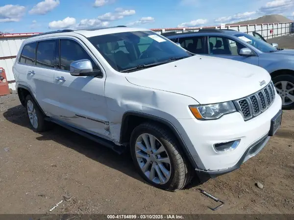 1C4RJFBG8HC694058 2017 JEEP GRAND CHEROKEE - Image 1