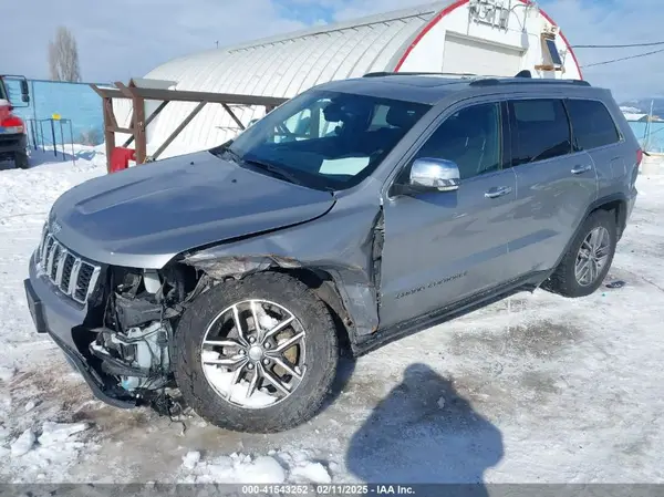 1C4RJFBG8HC701106 2017 JEEP GRAND CHEROKEE - Image 2