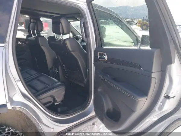 1C4RJFBG8HC701106 2017 JEEP GRAND CHEROKEE - Image 8