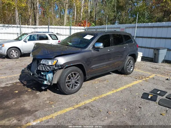 1C4RJFBG8HC730377 2017 JEEP GRAND CHEROKEE - Image 2