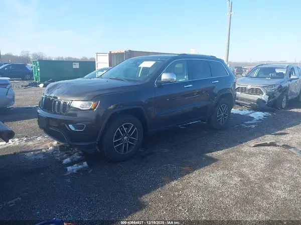 1C4RJFBG8HC756574 2017 JEEP GRAND CHEROKEE - Image 2