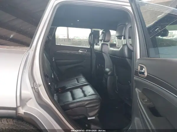 1C4RJFBG8HC764366 2017 JEEP GRAND CHEROKEE - Image 8