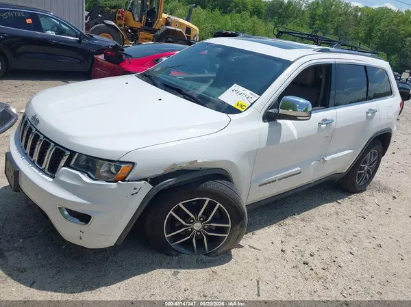 1C4RJFBG8HC802663 2017 JEEP GRAND CHEROKEE - Image 2
